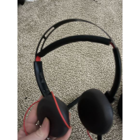 Poly headphones - Picture 2 of 2